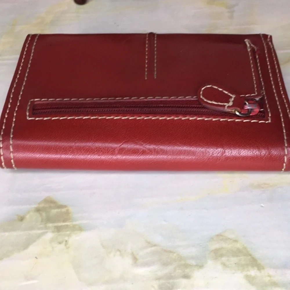 Vintage Y2K Liz Claiborne Dark Red Faux Leather Trifold Wallet